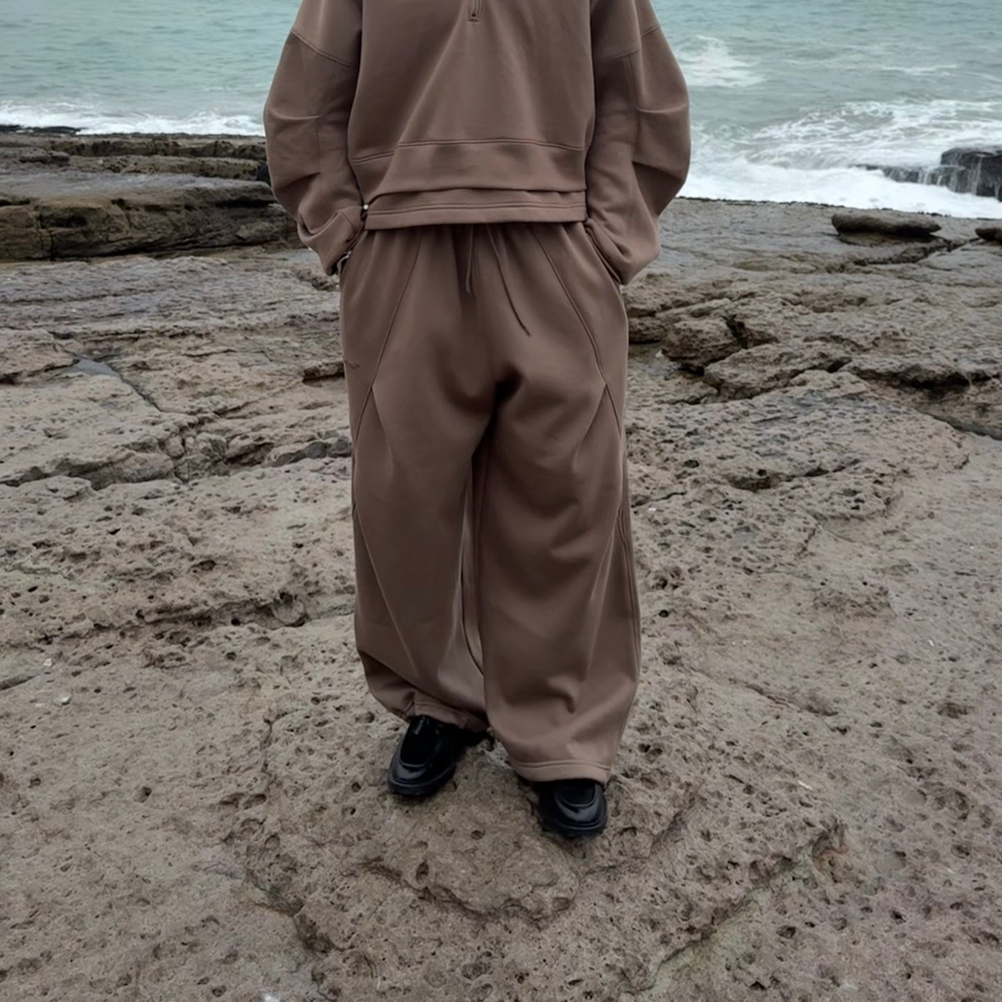 Buzo baggy pliegue cocoa